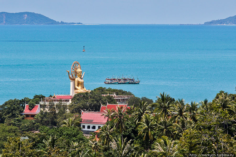 Мы имеем удовольствие наблюдать статую Большого Будды с нашего балкона. Остров Самуи, Таиланд