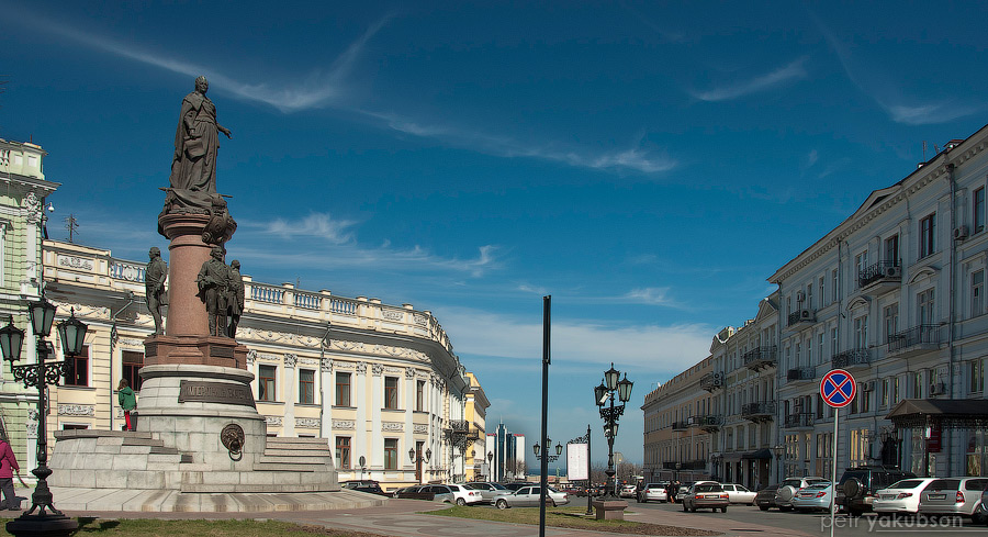 Памятник Екатерине II и основателям Одессы — де Рибасу, де Волану, Потемкину и Зубову. Одесса, Украина
