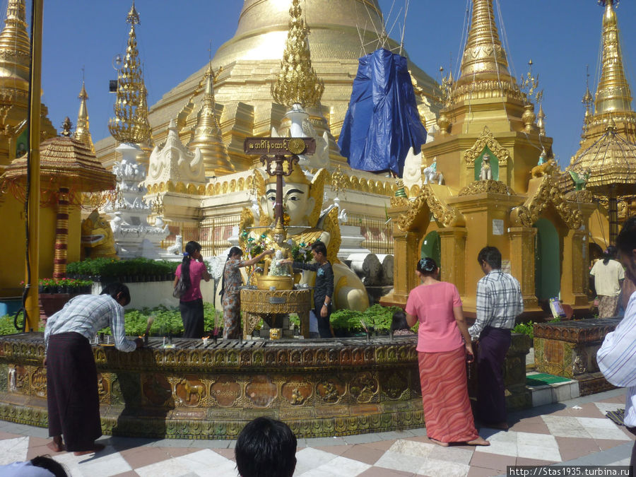 Янгон. Пагода Шведагон. Тхам бун. Янгон, Мьянма