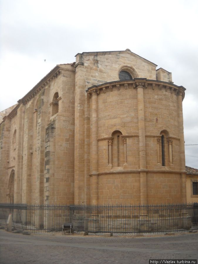 Новая церковь Св. Марии / Iglesia de Santa Maria la Nueva