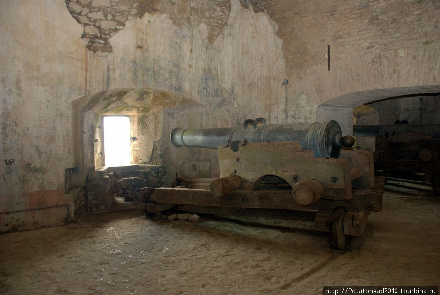 Цитадель Ла-Ферьер. Гаити. Гаити Цитадель Ла-Ферьер. Гаити. Гаити