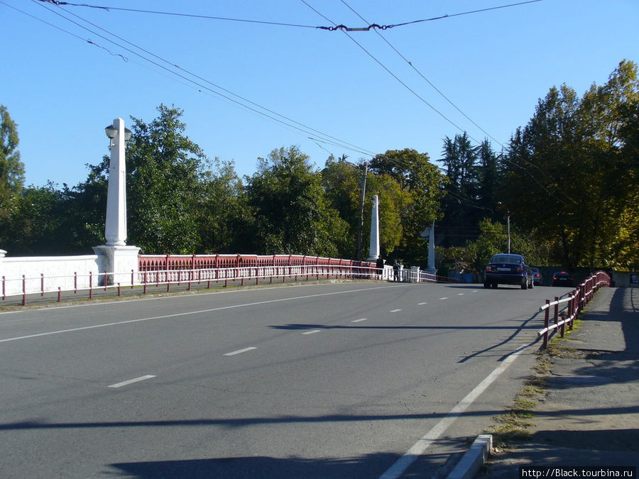 Красный мост Сухум, Абхазия
