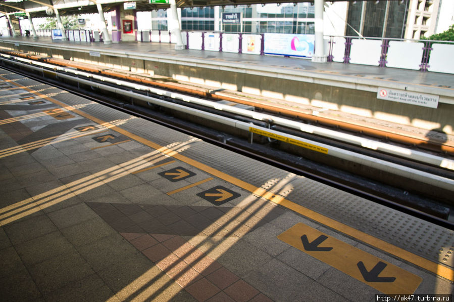 Легкое метро SkyTrain Бангкок, Таиланд