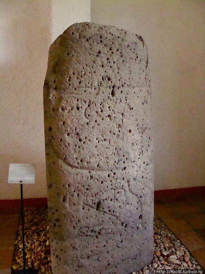 Колонна с изображением человека Сан-Лоренцо-Теночтитлан, Мексика