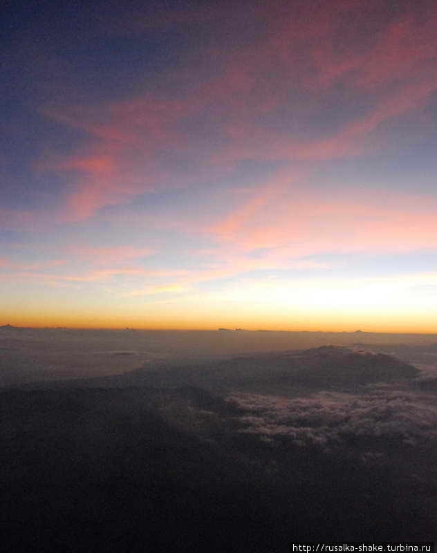 Рассвет с высоты 10 000 метров Кута, Индонезия