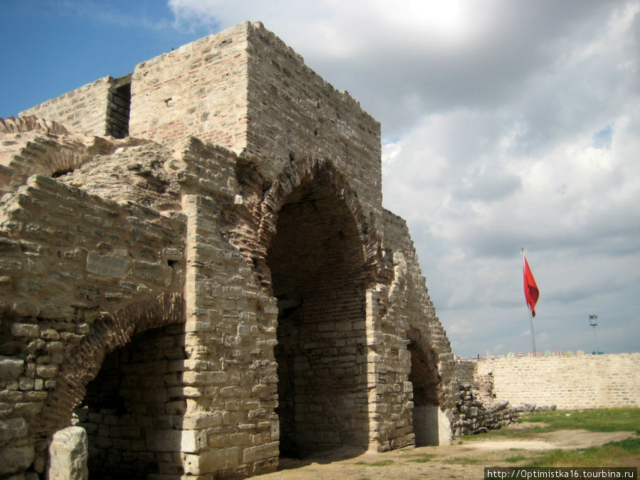Крепость Yediküle