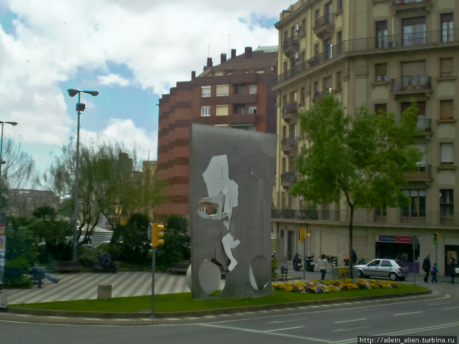 Памятник велосипедисту Барселона, Испания