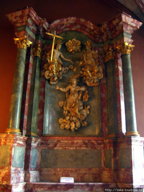 Maria-Himmelfahrt-Altar Франкфурт-на-Майне, Германия