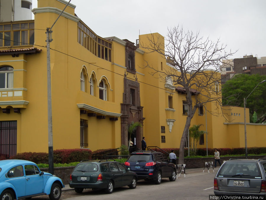 Желтые мотивы колониальной Лимы. Лима, Перу