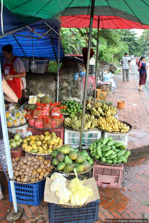 Продукты - сырые, вареные, жареные... Луанг-Прабанг, Лаос