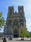 Главная достопримечательность Реймса – кафедральный собор Нотр Дам де Реймс.