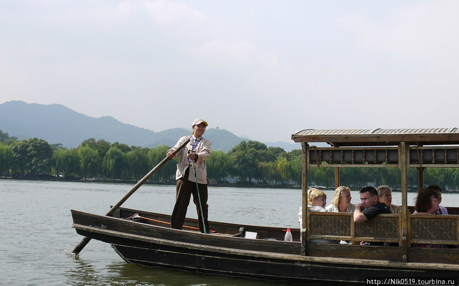 Озеро Сиху — одно из самых живописных мест Китая. Ханчжоу, Китай