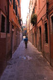 Улочка на которой я жил, р-н Каннареджио, Венеция.