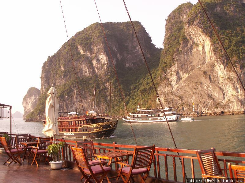 Сказочный залив Халонг бухта, Вьетнам