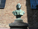 Бюст норвежского композитора, органиста и фольклориста Людвига Матиаса Линдемана (1812-1887)