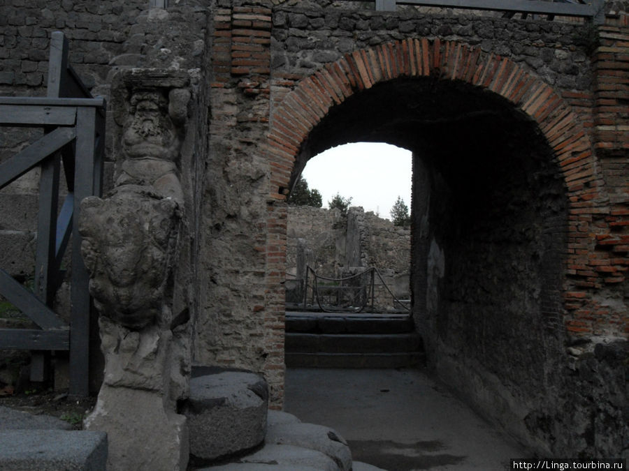 Прикосновение к истории Помпеи, Италия