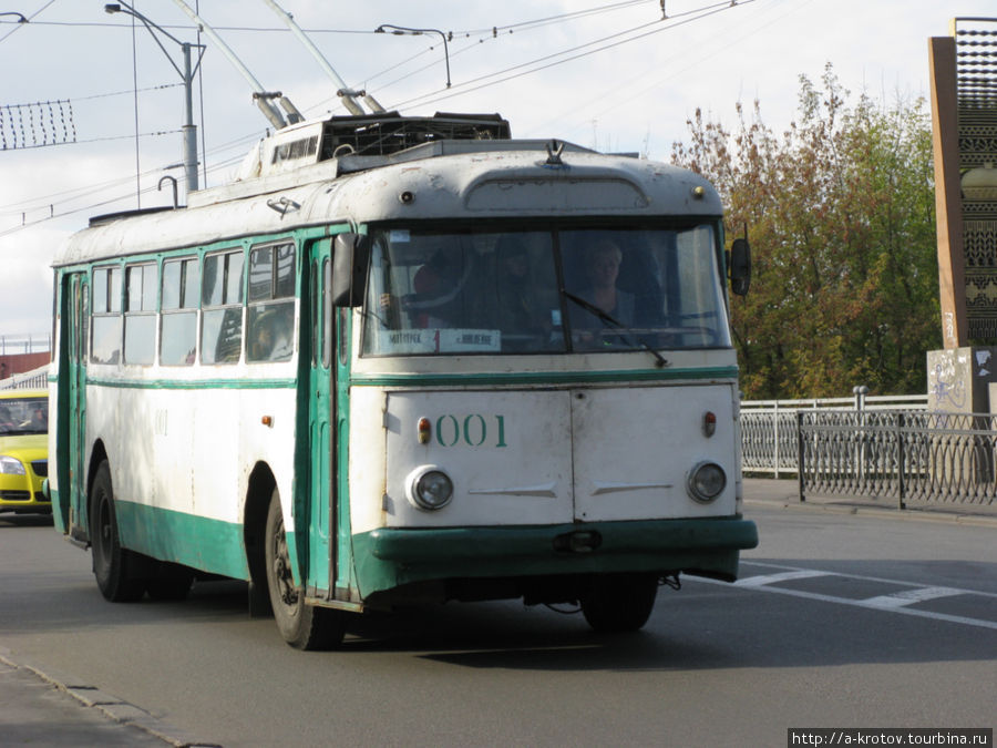 тролейбус 1960х гг Ровно, Украина