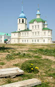 Спасо-Преображенский собор выстроен в 18 веке в стиле сибирское барокко: в орнаментах используются мотивы, заимствованные у местных народов.