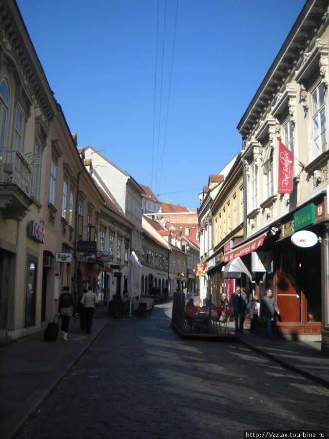 Улица Загреб, Хорватия