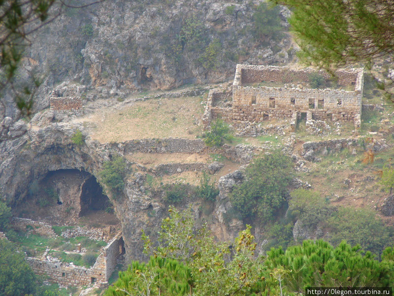 В долине Кадиша Долина Кадиша, Ливан В долине Кадиша Долина Кадиша, Ливан