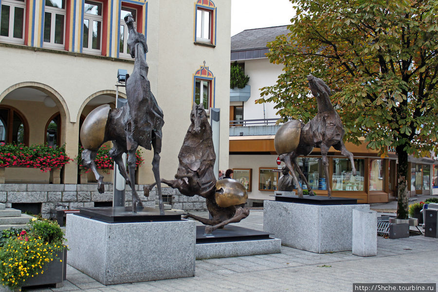Современное искусство на улицах Вадуца Вадуц, Лихтенштейн