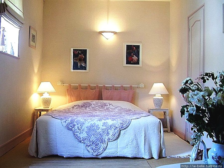 Water Lilies room. 1 p. / 65 € visitor’s tax and breakfast;
2 p. / 70 € Живерни, Франция