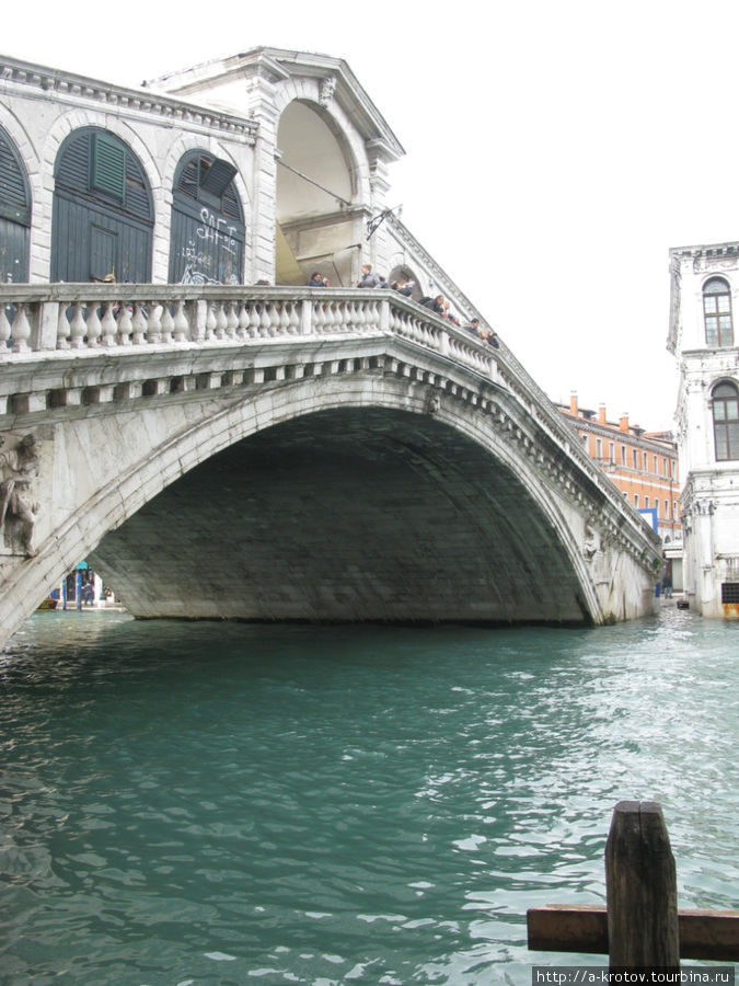 Старинный мост через Большой Канал Венеция, Италия