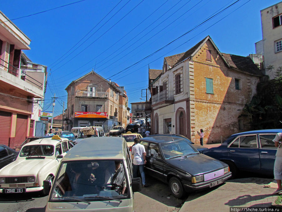 наша утренняя прогулка была только до дома впереди по центру наша утренняя прогулка была только до дома впереди по центру
