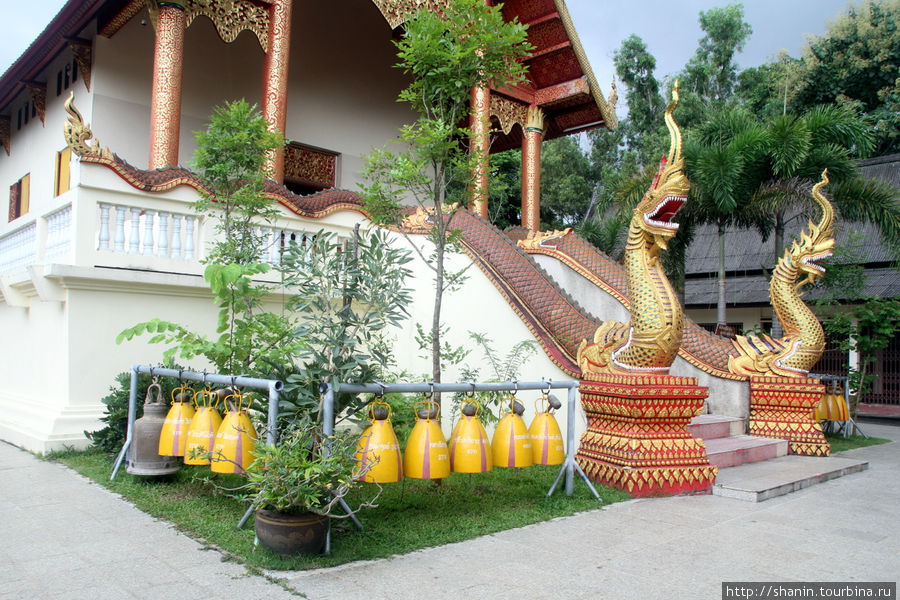 Монастырь короля Менграя Чианграй, Таиланд