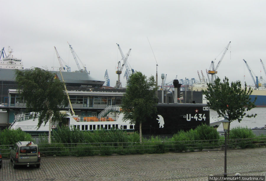 В порту: русская подводная лодка Гамбург, Германия