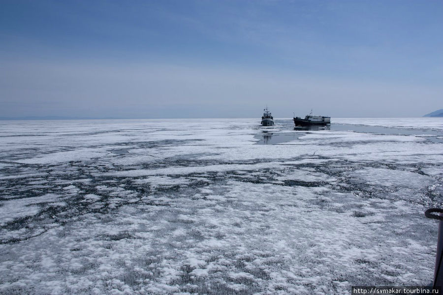 За уходящим льдом Байкала -2010 Листвянка, Россия