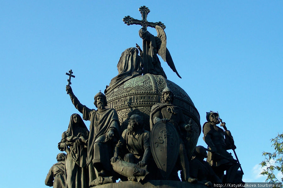 Памятник 1000-летию Руси Великий Новгород, Россия