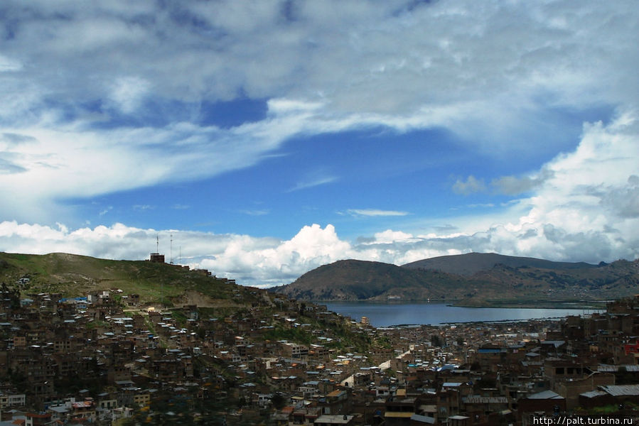 Город у озера Город в поднебесье Пуно, Перу