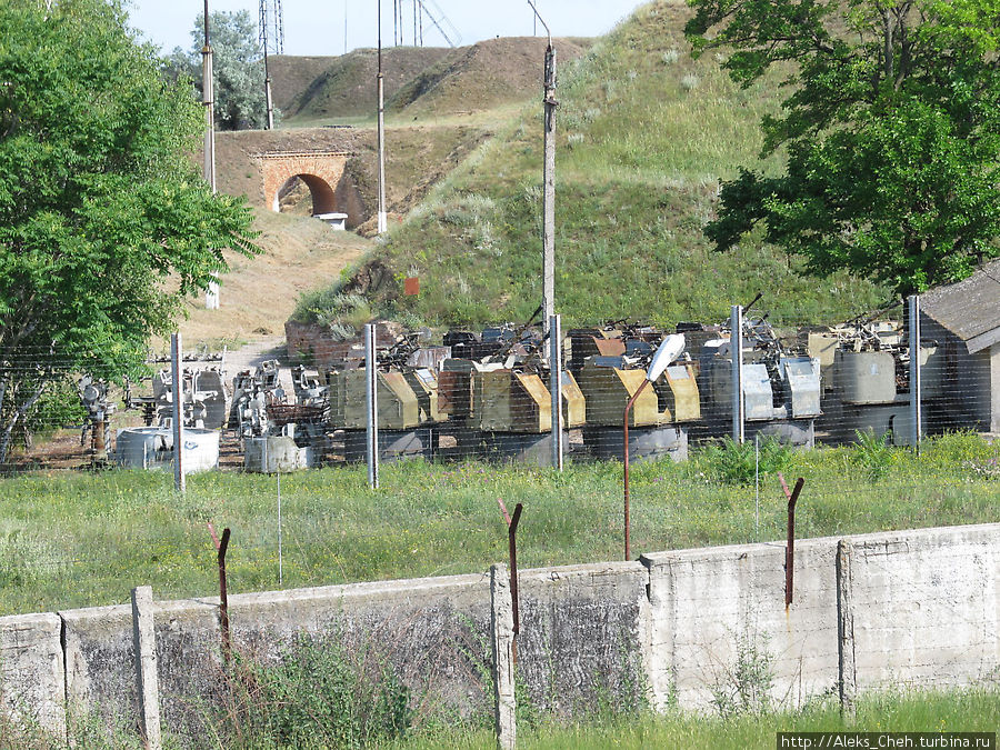 Территория каких-то военных складов возле санатория Очаков Очаков, Украина