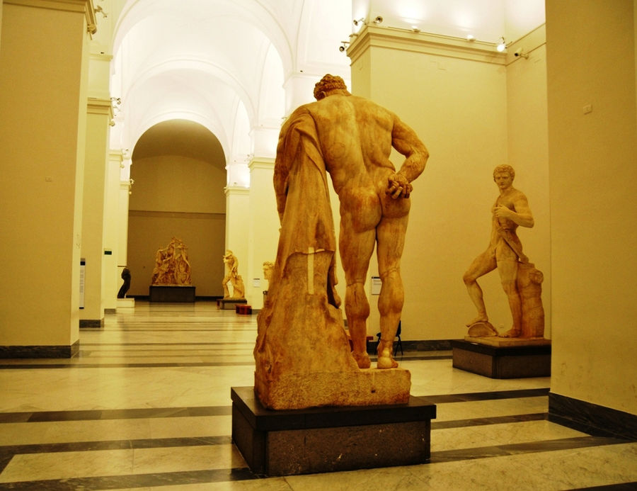 Коллекция Фарнезе Неаполь, Италия