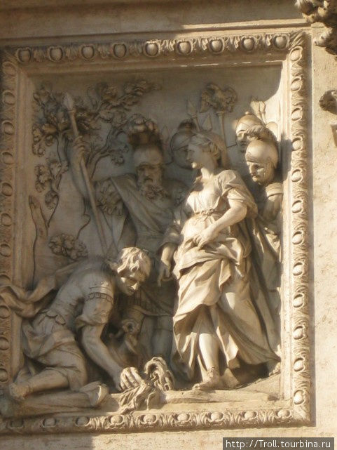 Представлены и скульптурные композиции с глубоким смыслом Рим, Италия