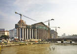 Строящееся здание парламента