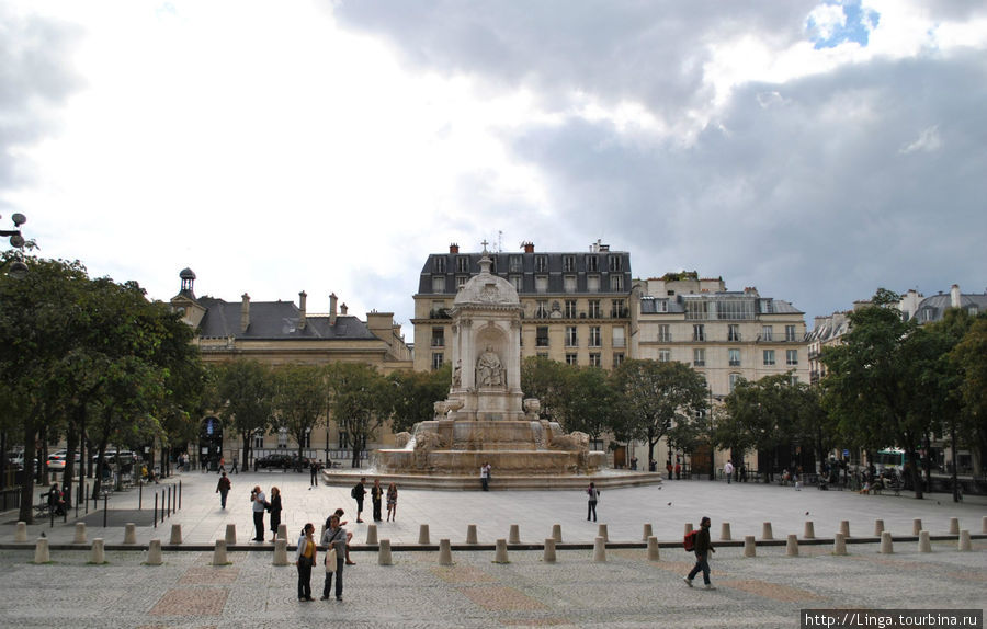 Некардинальский фонтан Париж, Франция