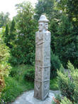 Древний каменный идол в сквере на Софиевской площади.