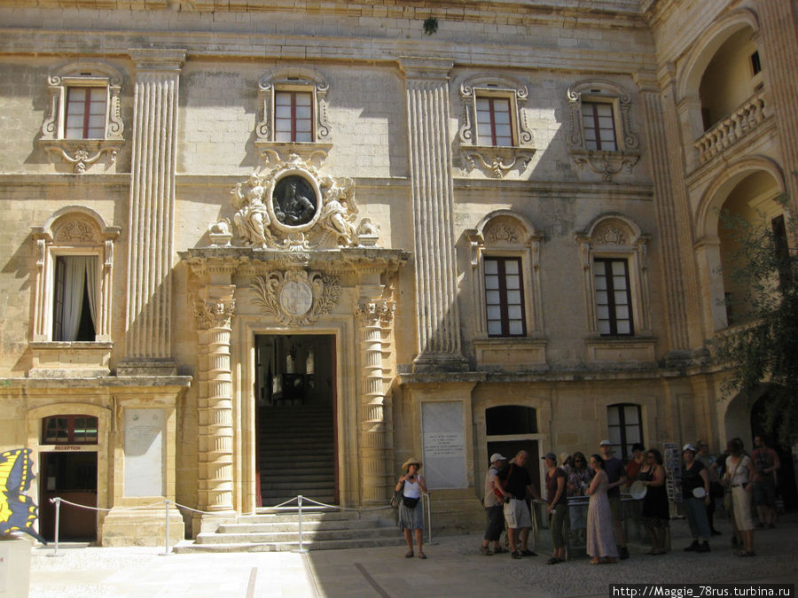 Дворец Архиепископа Мдина, Мальта