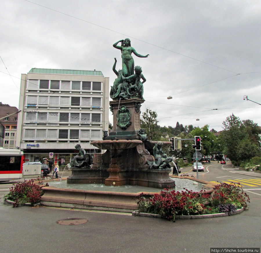 Фонтан Бродербрюннен / Broderbrunnen