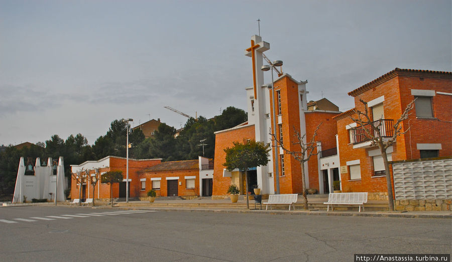 Новая церковь Мекиненса, Испания