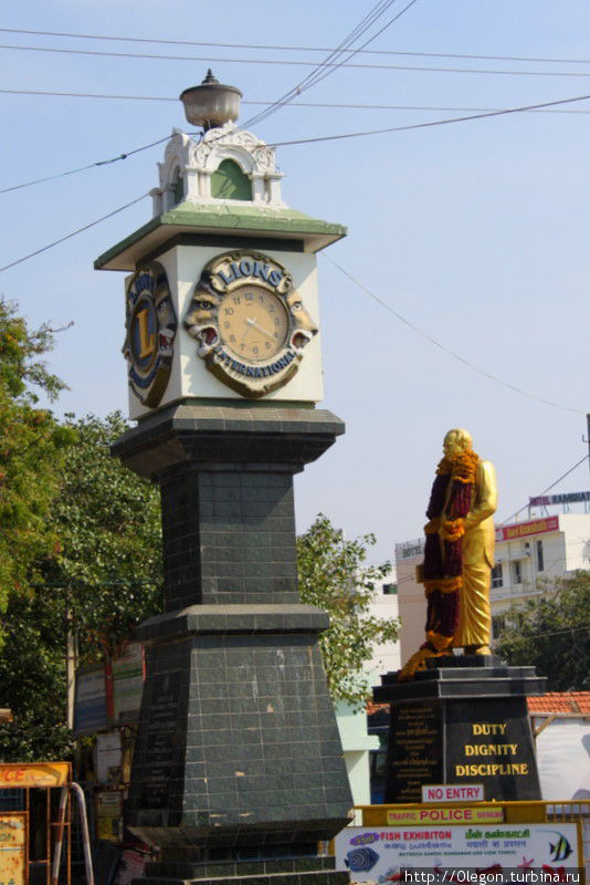 Городские часы Каньякумари, Индия