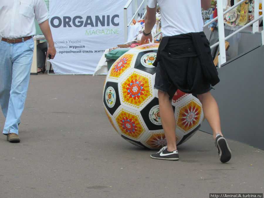 альтернативный мяч Киев, Украина
