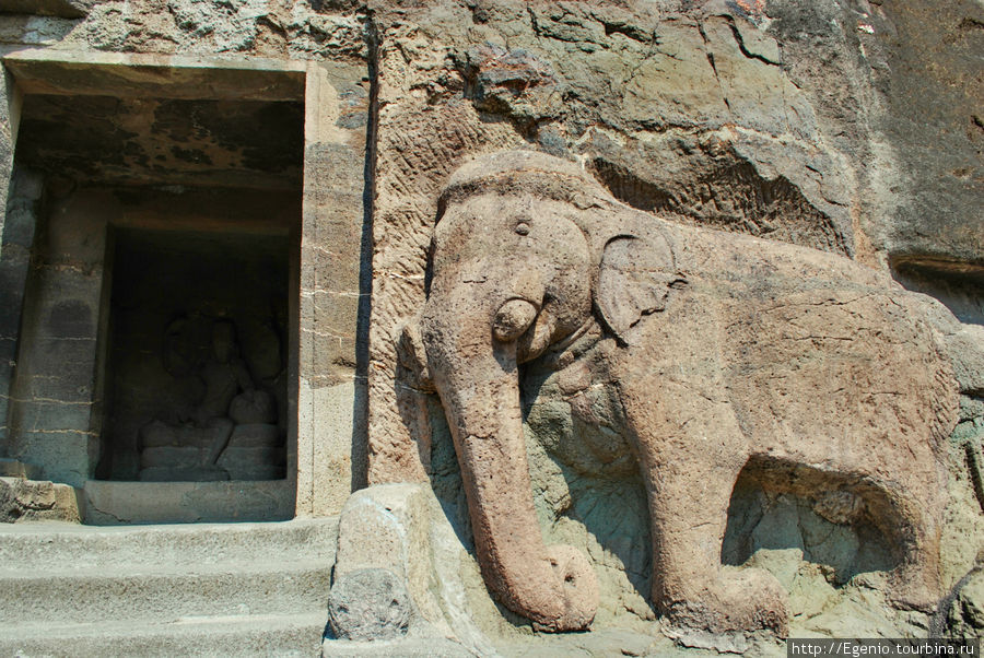 Пещерное чудо Индии Аджанта, Индия