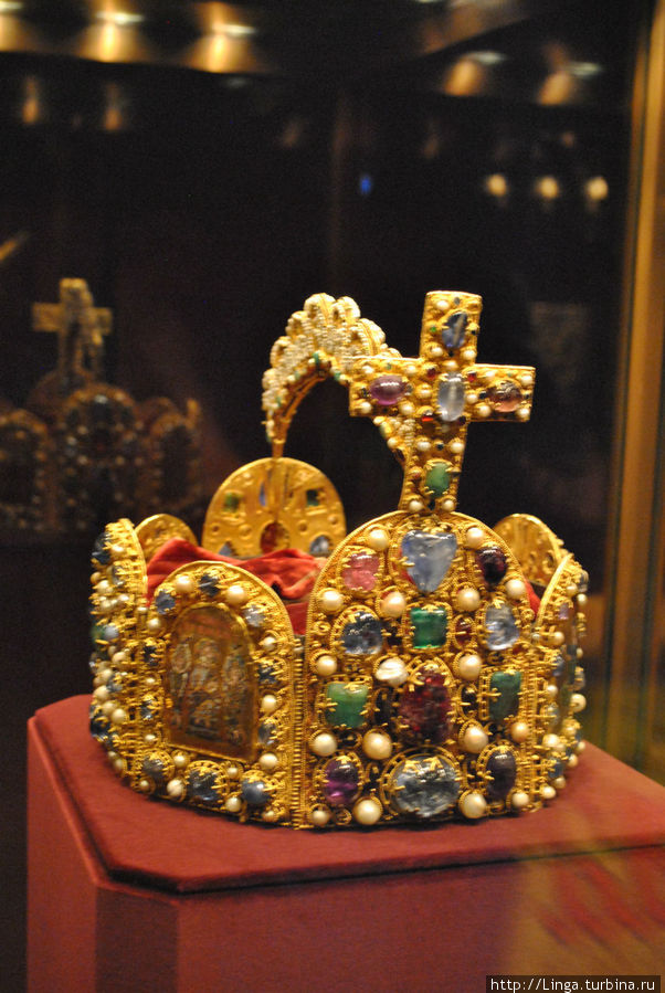 Корона Карла Великого, конец X века. Вена, Австрия