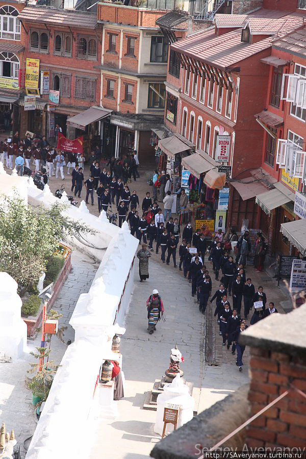 Боднатх, демонстрация школьников Катманду, Непал
