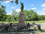 Памятник Суворову