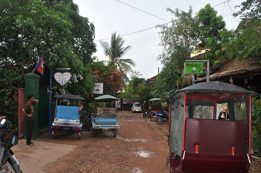 Так вот выглядит улица 21 =)) Сиемреап, Камбоджа