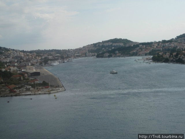 С виду — почти необитаемая бухта, а приглядишься — так в ней целый Дубровник спрятался Далмация, Хорватия